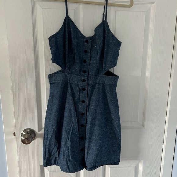 Madewell Chambray Cut Out Dress - Picture 2 of 4